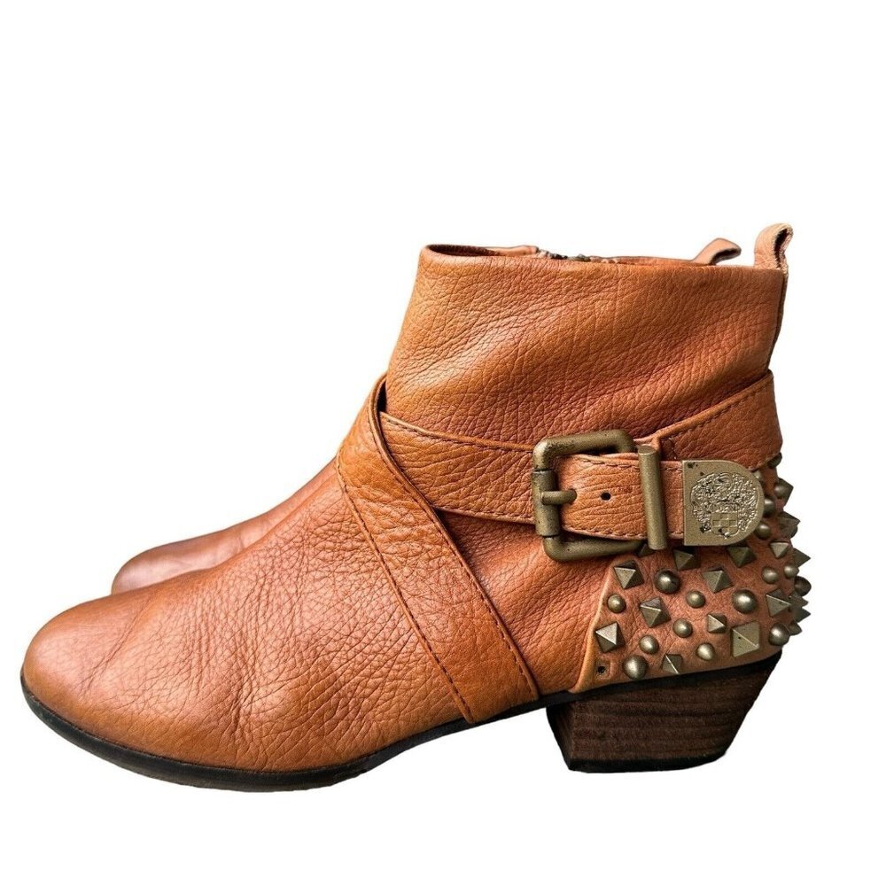 Vince Camuto Marcin Ankle Boots Size‎ 8B Spikes Accent Brown Tan Leather Zip